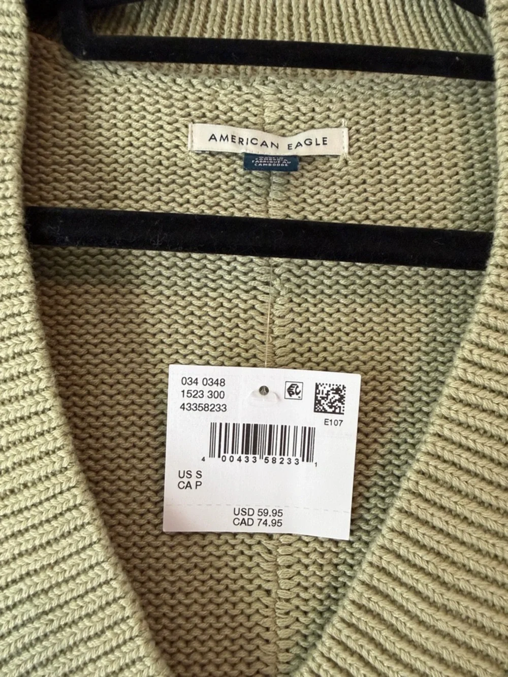 American Eagle Relaxed V-Neck Knit Sweater - Sage green - Picture 2 of 4